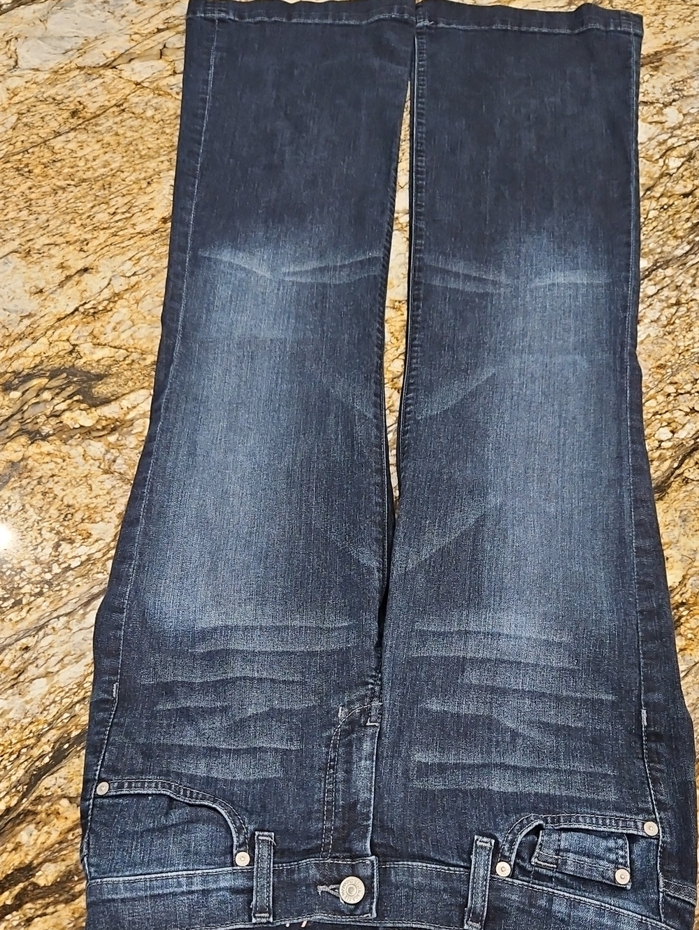 7 For All Mankind Dojo Women's Indigo Flare Jeans. Size 27 Inseam 34" Rise 7.5
